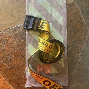 Off-white belt